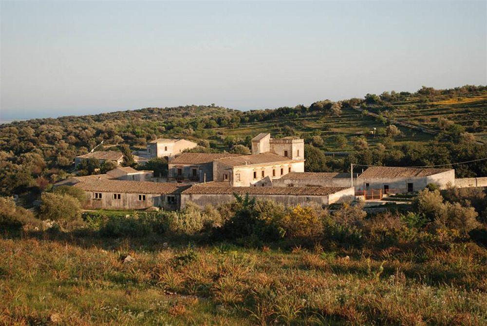 Hotel Borgo del Carato Solarino Exterior foto